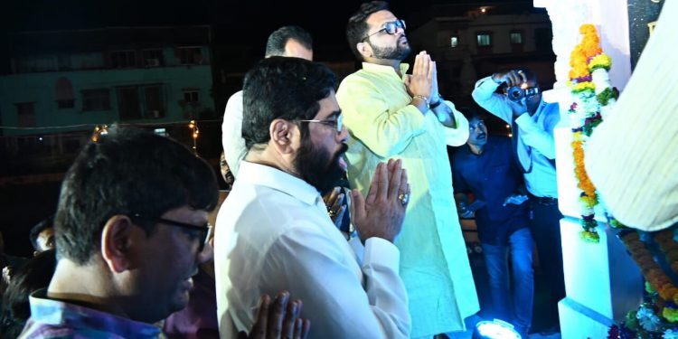 चवदार तळ्याच्या सुशोभिकरणासाठी निधी कमी पडू देणार नाही – मुख्यमंत्री