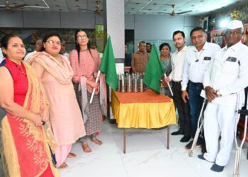 अभिनव उपक्रम: गरजू ज्येष्ठ नागरिकांना घरपोच टिफिन सेवेचा  शुभारंभ