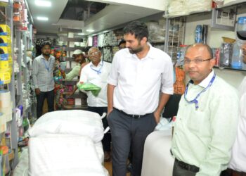 नंदुरबारात ३०० किलो प्लास्टीक जप्त