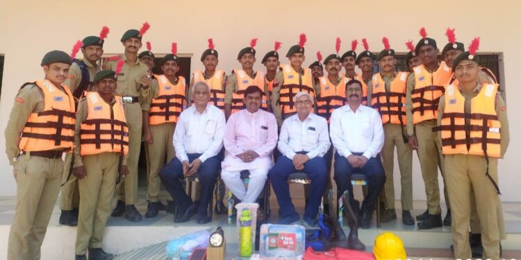 आपदा मित्र प्रशिक्षण कार्यक्रमात शहादा एनसीसी कॅडेटस्चा सहभाग