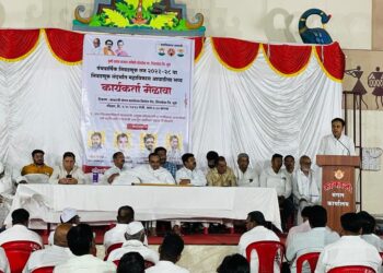 दोंडाईचा बाजार समितीवर महाविकास आघाडीचा झेंडा फडकवण्याचा बैठकीत निर्धार