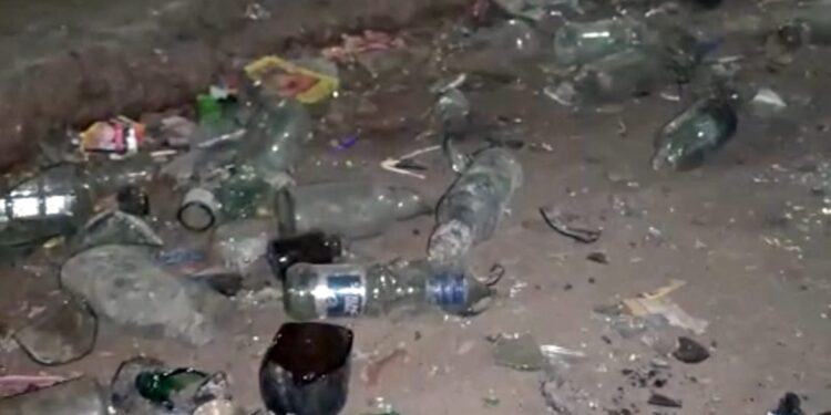 नंदूरबार येथे आंतर धर्मीय विवाहाच्या कारणातून तुफान दगडफेक,अश्रूधूराचा वापर,२८ जणांना अटक,तीन अधिकारी जखमी