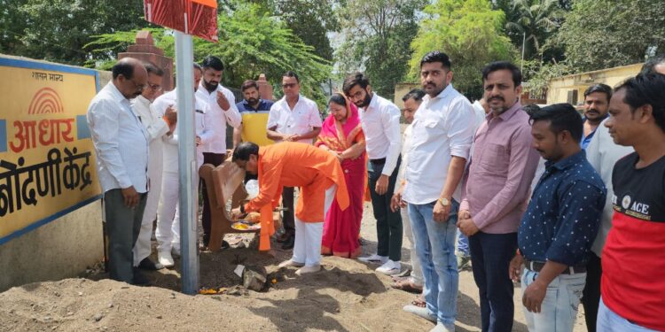 अक्कलकुवा येथे आ.आमश्या पाडवी यांच्या हस्ते  हायमस्ट लॅम्पचे लोकार्पण