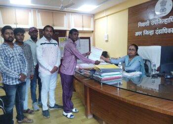 नंदुरबार जिल्हा बँड युनियनतर्फे प्रशासनाला निवेदन