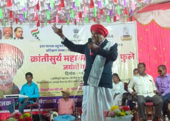 मी महात्मा ज्योतिराव फुले बोलतोय चा १००१ वा एकपात्री नाट्य प्रयोग सादर