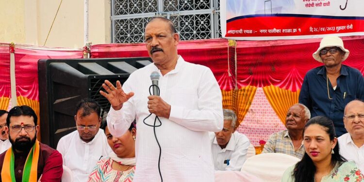 नंदुरबार बाजार समितीसाठी भाजपा पुरस्कृत पॅनलच्या प्रचार कार्यालयाचा पालकमंत्री डॉ. विजयकुमार गावित यांच्या हस्ते  शुभारंभ