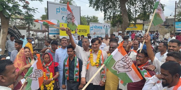 नवापूर बाजार समितीवर आ.शिरीषकुमार नाईक यांच्या गटाची सत्ता