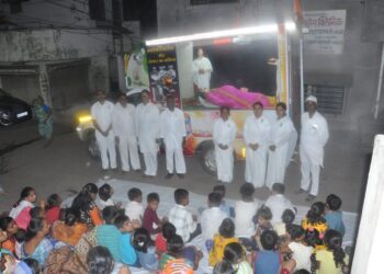 प्रजापिता ब्रह्माकुमारी परिवारातर्फे बालवीर चौकात अध्यात्मिक प्रबोधन