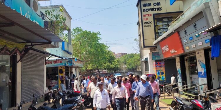 बस स्थानक कॉम्प्लेक्स बाहेरील अतिक्रमण न काढल्यास दुकाने बंद आंदोलन