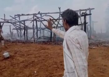 खुंटामौळीचा पितीपाडा येथे आग लागुन संपुर्ण घर जळून खाक