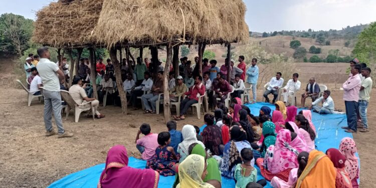 जिल्हा पोलीस दलातर्फे ऑपरेशन अक्षताची गाव पातळीवर जनजागृती