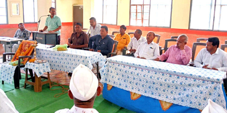 मराठा समाजातर्फे अनिष्ठ प्रथांना फाटा देत समाजहिताचे ठराव मंजूर