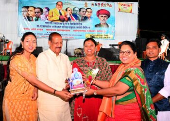 शिक्षण क्षेत्रात उल्लेखनीय कामगिरी करणाऱ्या मिशनच्या प्राचार्या नूतनवर्षा वळवी यांचा समतारत्न पुरस्काराने गौरव