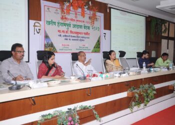 अवकाळी आणि कमी पावसाच्या पार्श्वभुमीवर शेतकऱ्यांना पेरणीसाठी योग्य मार्गदर्शन करा : पालकमंत्री डॉ. विजयकुमार गावित