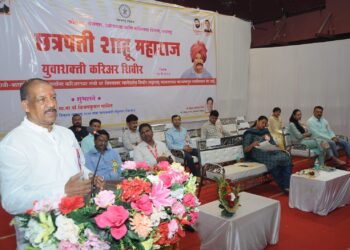 दोन लाख तरूणांना मिळणार शासकीय नोकरी; रोजगाराच्या संधींसाठी आता शासन आपल्या दारी – पालकमंत्री डॉ. विजयकुमार गावित