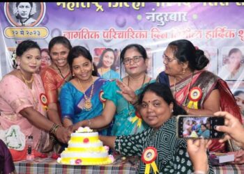 नर्सेस संघटनेतर्फे सेवानिवृत्त परीचारीकांचा सत्कार