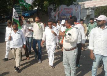 कर्नाटक विधानसभा निवडणुकीत काँग्रेसची आघाडी,शहाद्यात कार्यकर्त्यांचा जल्लोष