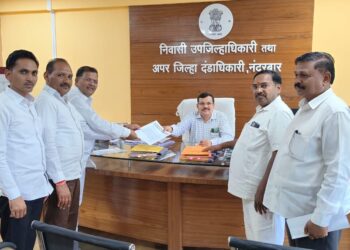 चांदसैलीमार्गे धडगाव मिनीबस तातडीने सुरु करा :पहाडातील लोकप्रतिनिधींचे जिल्हाधिकाऱ्यांना निवेदन