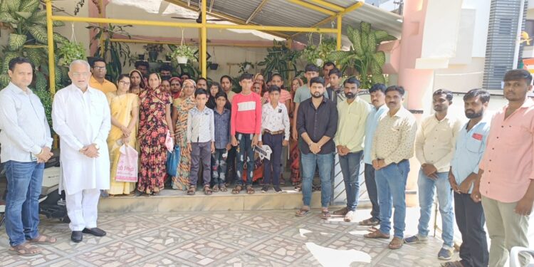 माजी आ.चंद्रकांत रघुवंशी यांचे प्रयत्न; बाल संगोपन योजनेंतर्गत १८ पालकांना लाभ