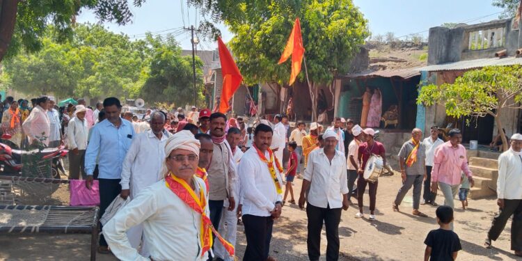 शनिमांडळ ते निरसपूर श्री.श्री.रामानंदपूरी महाराज यांच्या पुण्यतिथीनिमित्त दिंडी