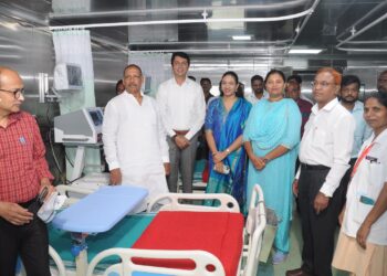 आदिवासी भागात आरोग्य यंत्रणा अधिक सक्षम करणार : आदिवासी विकास मंत्री डॉ. विजयकुमार गावित