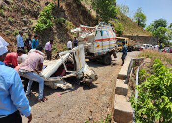 अरे बापरे : चांदसैली घाटात पिकअप दरीत कोसळल्याने भीषण अपघात, चार ठार, तीन जण जखमी