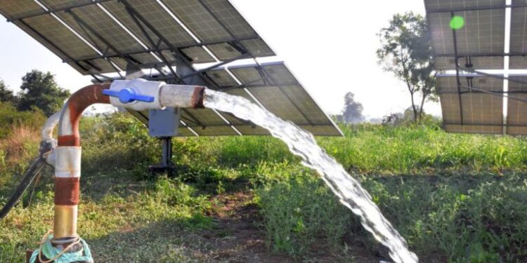 ‘कुसुम’ ने आणूया पाणी, शेतं पिकवू सोन्यावाणी