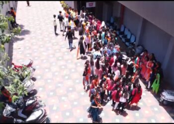 150 मुलींना मोफत दाखवला द केरला स्टोरी सिनेमा