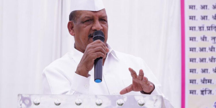 आदिवासी बांधवांच्या गरजांनुसार योजनांची अंमलबजावणी करणार : डॉ. विजयकुमार गावित