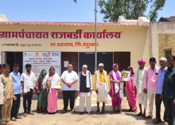 राजबर्डी येथे सुनिता पावरा व लता पावरा यांचा  पुण्यश्लोक अहिल्याबाईदेवी होळकर पुरस्काराने सन्मान