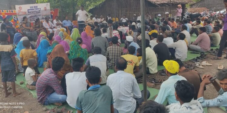 नवागाव येथे १ तास राष्ट्रवादीसाठी उपक्रम