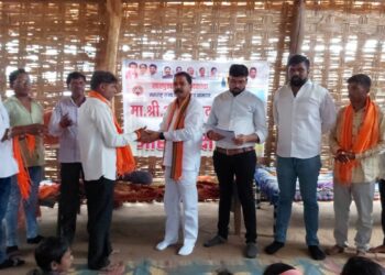 हुणाखाब येथील शेकडो भाजपा कार्यकर्त्यांचा  शिवसेना उद्धव बाळासाहेब ठाकरे गटात प्रवेश