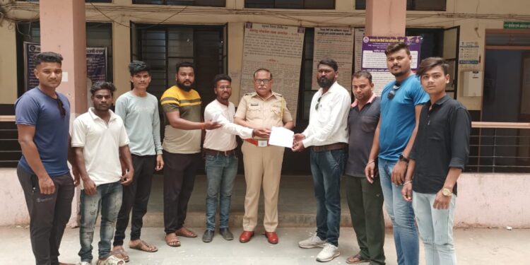 दलित तरुणांच्या मारेकऱ्यांना फाशीची शिक्षा द्या – परिवर्तन युवा मंचची मागणी