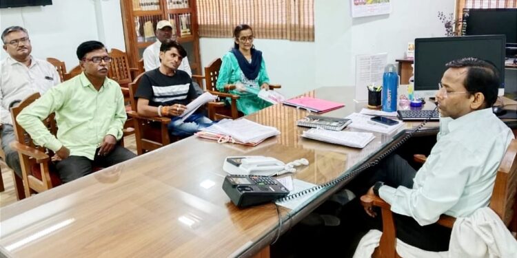 राज्यातील दिव्यांगांच्या समस्या सोडवा, पुणे येथे आयुक्तांकडे अपंग जनता दल सामाजिक संघटनेची मागणी