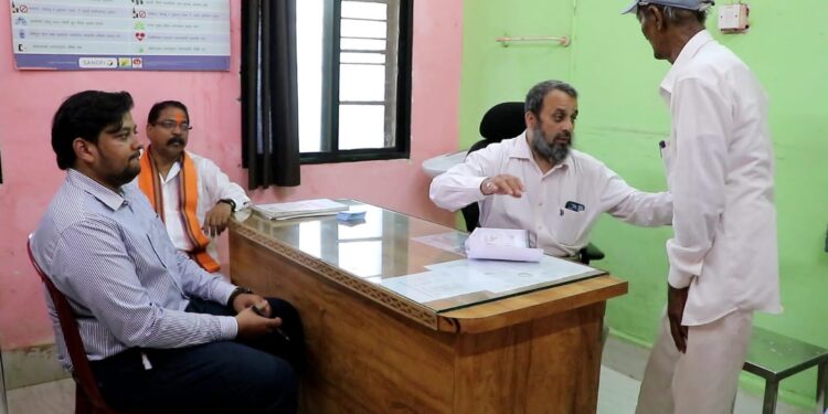 धकाधकीच्या जीवनात प्रत्येकाने आरोग्याची काळजी घेणे आवश्यक : आ. आमश्या पाडवी