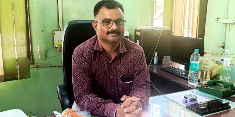 नवापूर येथील एस.टी आगरात व्यवस्थापक म्हणून विजयकुमार पाटील रुजु