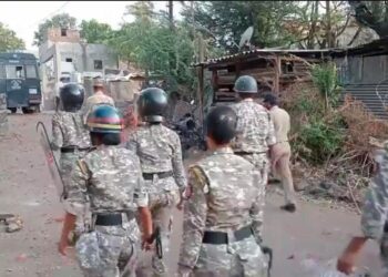 नंदुरबार येथे दोन गटात दगडफेक,घटनास्थळी मोठा पोलीस बंदोबस्त तैनात