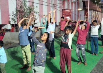 स्वामी समर्थ केंद्रातर्फे आंतरराष्ट्रीय योग दिवस साजरा