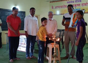 जळखे आश्रमशाळेत योग दिन उत्साहात साजरा