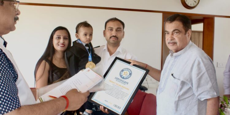 दीड वर्षाच्या महिरेचा जागतिक विक्रम वर्ल्ड वाईड बुक मध्ये नोंद