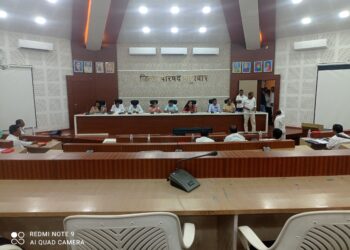 नवापूर तालुक्यातील बोगस रस्त्यांच्या कामाबाबत  स्थायी सभेत जि. प.सदस्य आक्रमक