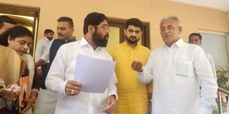 नंदूरबार जिल्हयाचे एकात्मिक व शाश्वत वस्त्रोद्योग धोरण झोन-1 मध्ये समाविष्ट करा : मा.आ.चंद्रकांत रघुवंशी यांनी मुख्यमंत्री एकनाथ शिंदे यांच्या कडे मागणी