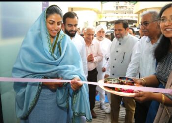 सद्गुरु माता सुदीक्षाजी महाराज यांचे हस्ते संत निरंकारी आरोग्य केंद्राचे उद्घाटन