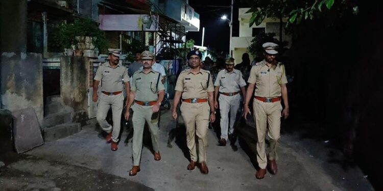 नंदुरबार जिल्हा पोलीस दलाकडून गुन्हेगारांविरुध्द ऑपरेशन ऑल आऊट, धडक कारवाई