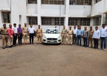 नंदूरबार, जळगाव जिल्ह्यासह, गुजरात राज्यात महिलांची धुमस्टाईल सोन्याची चैन चोरी करणारी टोळी जेरबंद, सात लाखाच्या मुद्देमालासह 13 गुन्हे उघड