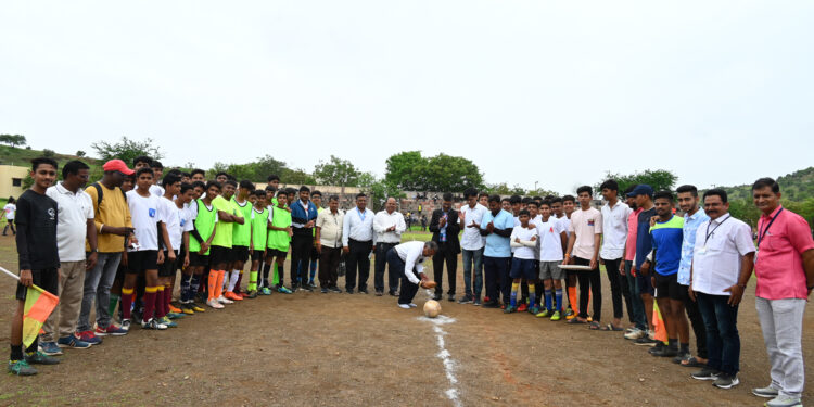 जिल्हास्तर सुब्रतो मुखर्जी फुटबॉल क्रीडा स्पर्धेचे उद्घाटन
