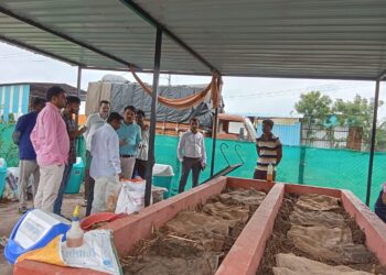 स्वच्छ सर्व्हेक्षण ग्रामीण अंतर्गत राज्यस्तरीय पथकाकडून ग्रामपंचायतीची तपासणी