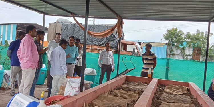 स्वच्छ सर्व्हेक्षण ग्रामीण अंतर्गत राज्यस्तरीय पथकाकडून ग्रामपंचायतीची तपासणी