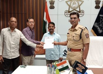 उघड्यावरील मांसविक्री आणि चिकन- मटणाचा लॉऱ्या तात्काळ बंद न केल्यास उपोषणाचा इशारा