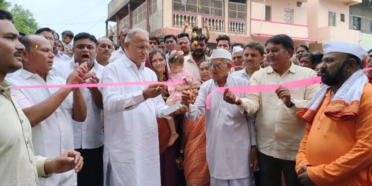 संत सावता महाराज प्रवेशद्वाराचे लोकार्पण